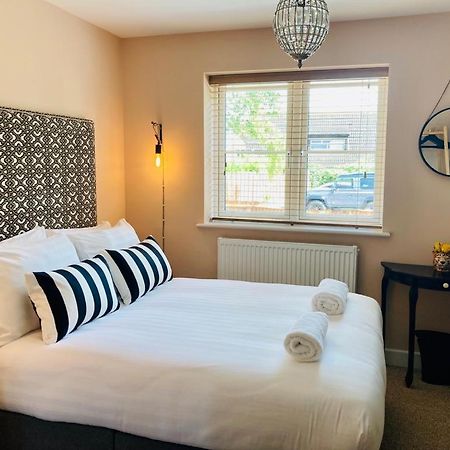 Hotel The Red Lion Stevington Esterno foto