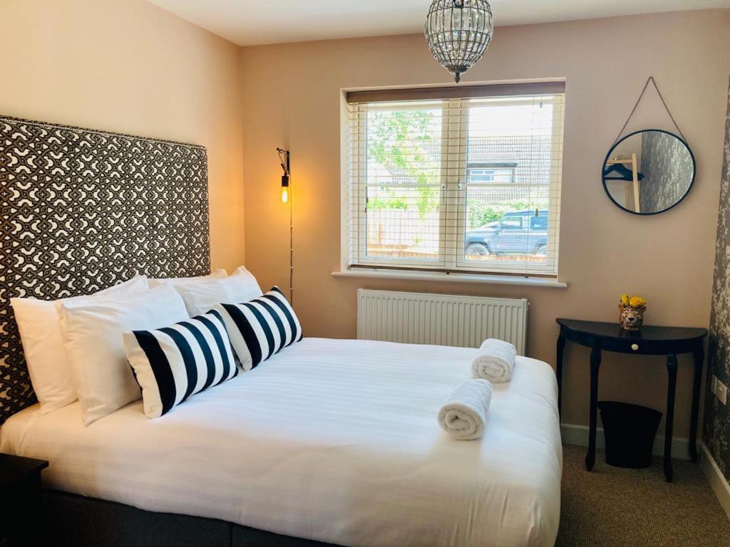 Hotel The Red Lion Stevington Esterno foto